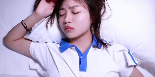 เย็ดหีหลานสาว แอบถ่ายคลิปตอนเย็ดหี ยัดควยเข้าเต็มลำหีเด็กฟิตมาก